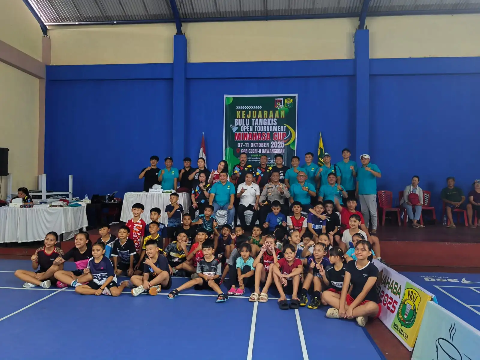Kejuaraan Bulu Tangkis Minahasa Cup 2025 Resmi Dibuka di Kawangkoan Utara